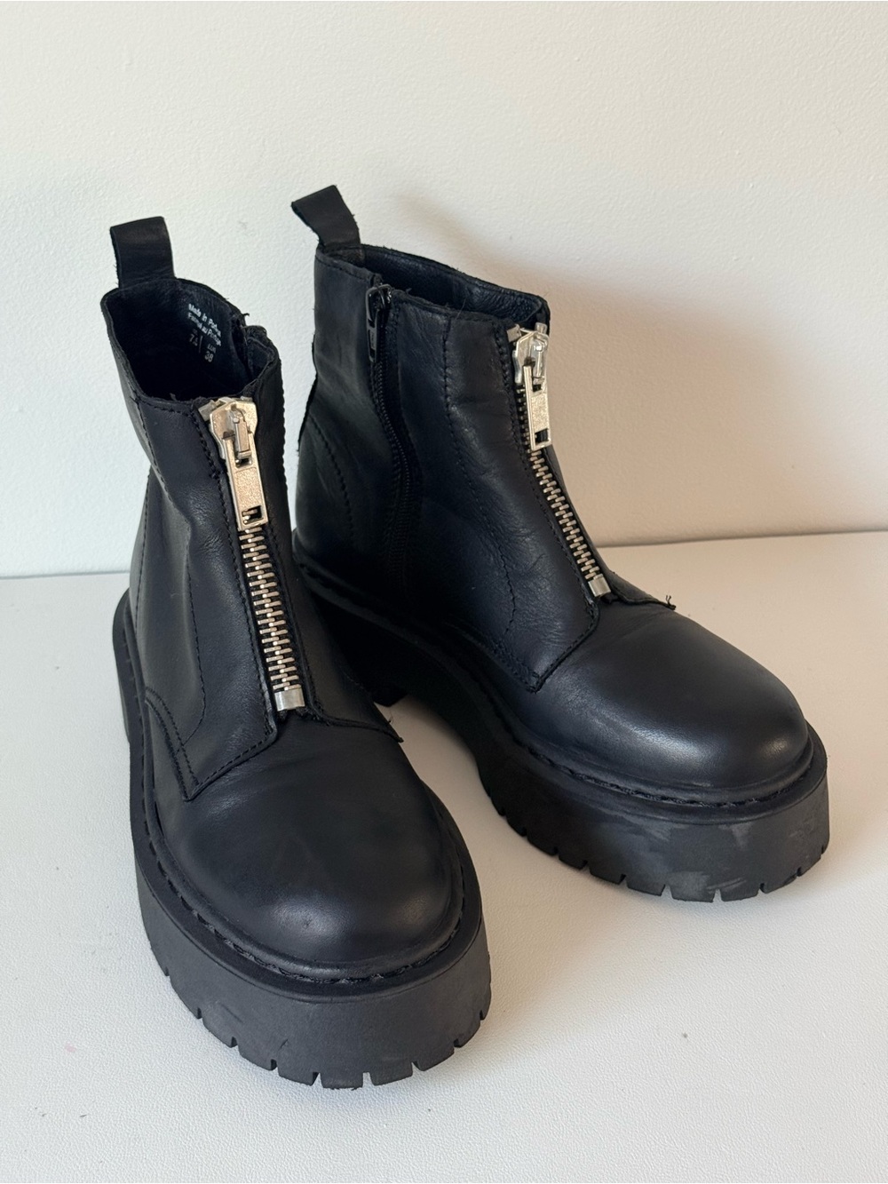 Leather Ankle Lug Sole Platform Combat Boots Metal Zippers Moto